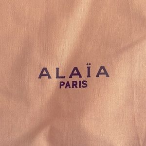 Set of 3 Alaia Paris dust covers. ⭐️